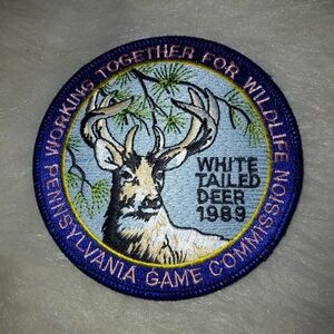 VINTAGE EMBROIDERED PATCH Pennsylvania Game Commission 1989 White Tailed Deer